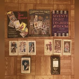 Full Tarot Card Reading Starter Kit, 3 books & 2 unique art tarot decks Like New